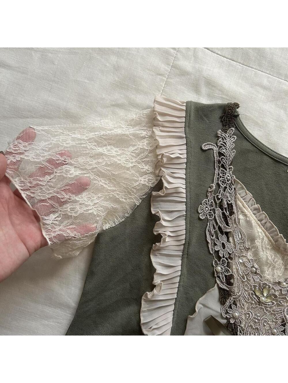 Axes Femme Olive Green Lace Flutter Sleeve Pearl Ribbon Bow Blouse Medium Japan - Picture 3 of 8